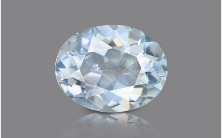 Top advantages of wearing the blue topaz gemstone
